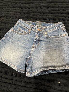 Medium Wash Denim Women’s Shorts